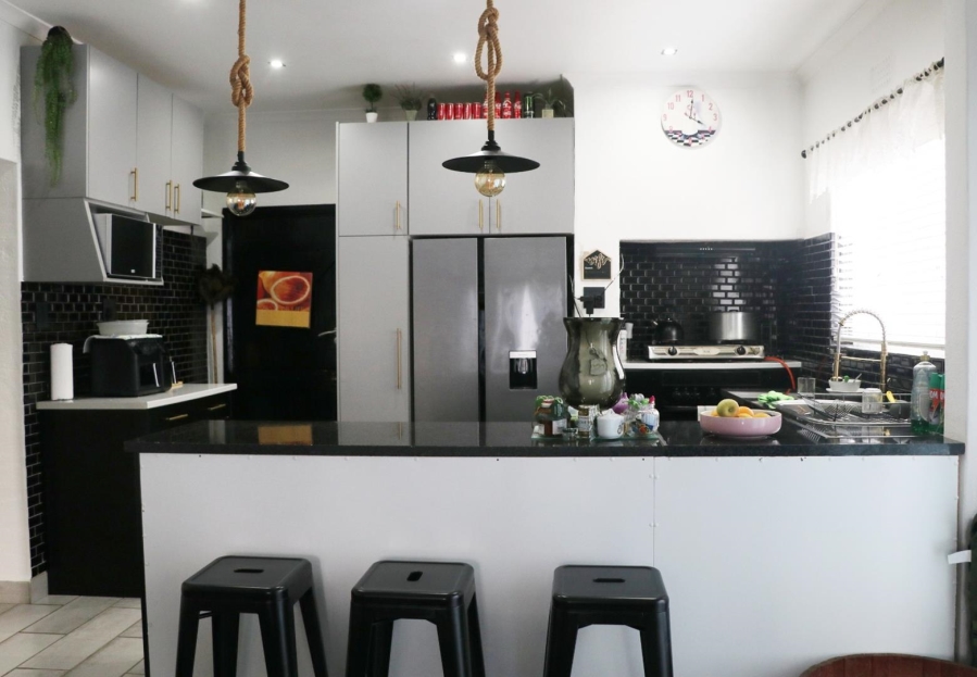 To Let 3 Bedroom Property for Rent in Idasvallei Western Cape